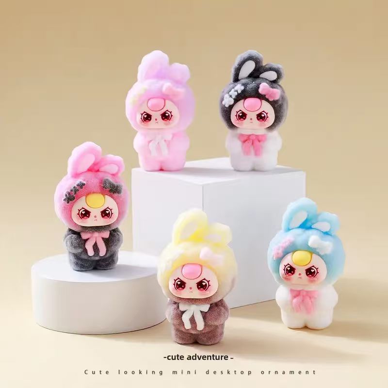 Hot Echte Mini Figuren Desktop - Car Accessories Girly recensie en prijs